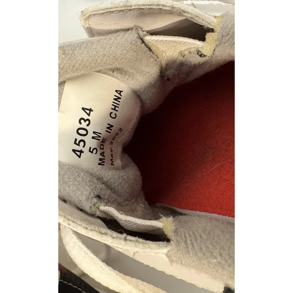 FootJoy Junior Fuel Golf Shoe. Men's  US Size 5 Medium. White, Red, Black